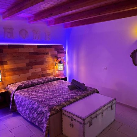 Casa Di Nonna Rosa Bed & Breakfast คาโนซา ดิ พูเจลีย ภายนอก รูปภาพ