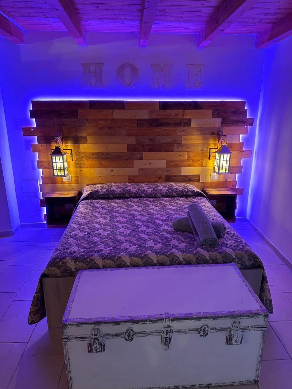 Casa Di Nonna Rosa Bed & Breakfast คาโนซา ดิ พูเจลีย ภายนอก รูปภาพ
