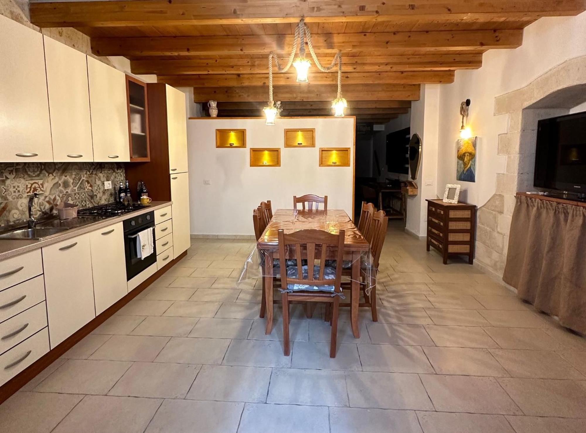 Casa Di Nonna Rosa Bed & Breakfast คาโนซา ดิ พูเจลีย ภายนอก รูปภาพ
